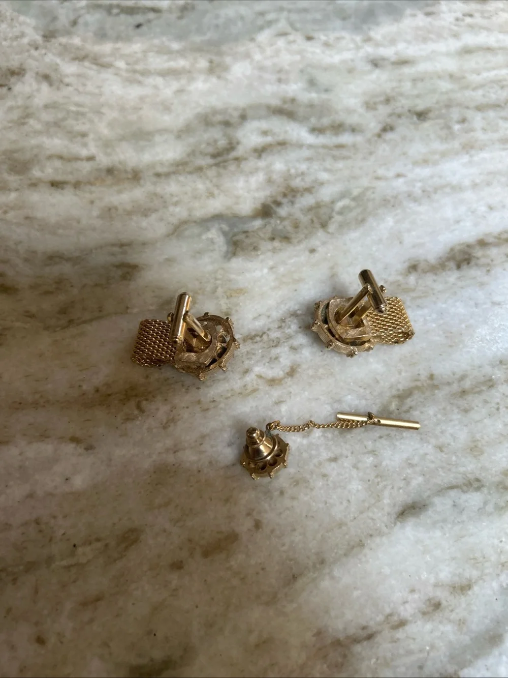 VINTAGE RIVOLI RHINESTONE Amber GOLD TONE MENS CUFF LINKS & Tie Tack Set